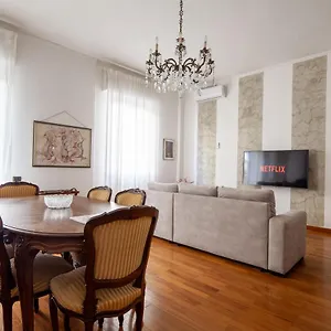 Appartamento Holidays, La Spezia